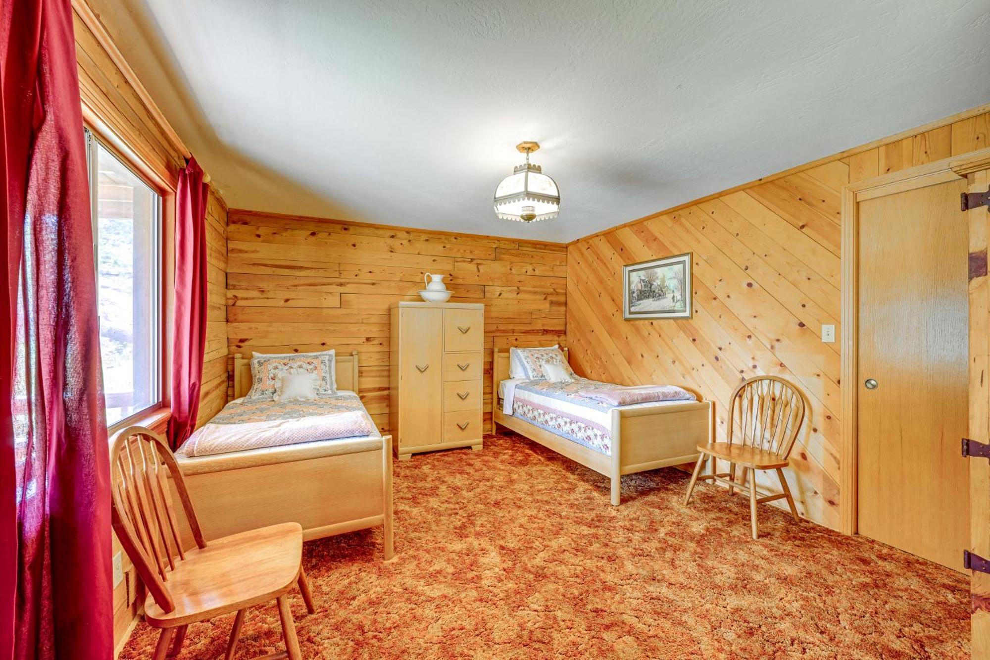 Cozy Family-Friendly Badger Retreat With Fireplace! Екстер'єр фото