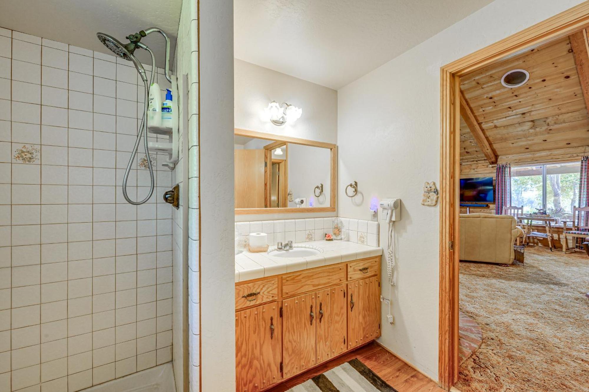 Cozy Family-Friendly Badger Retreat With Fireplace! Екстер'єр фото