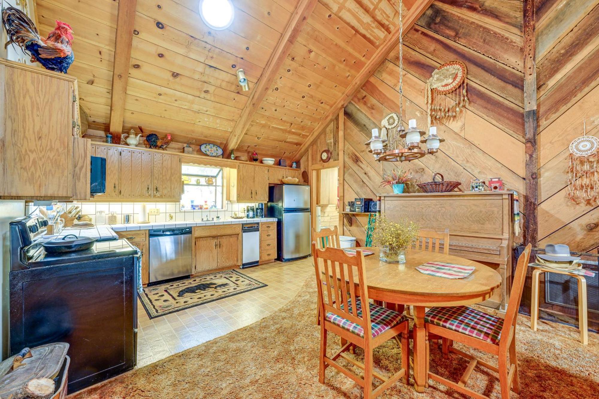 Cozy Family-Friendly Badger Retreat With Fireplace! Екстер'єр фото