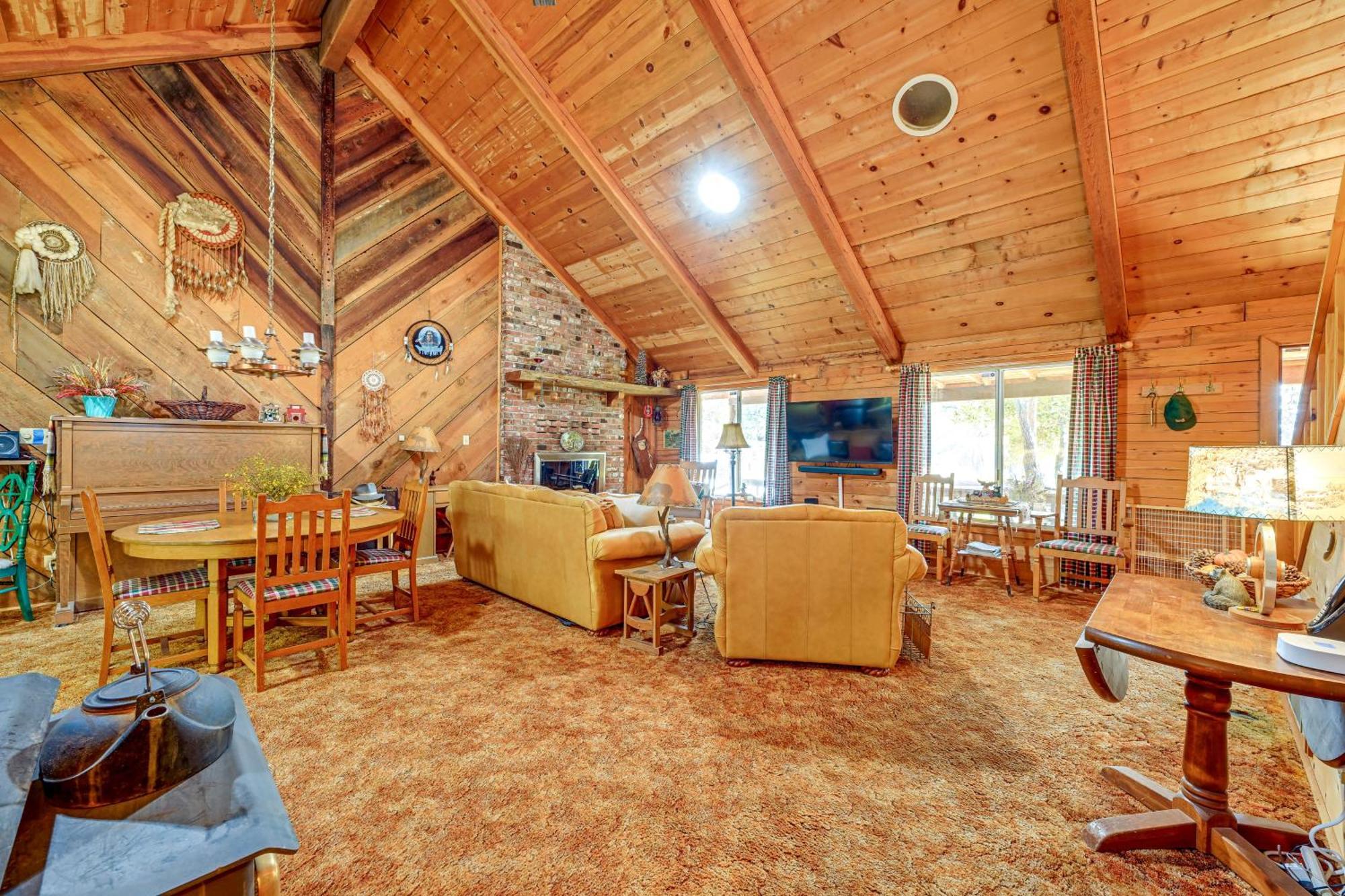 Cozy Family-Friendly Badger Retreat With Fireplace! Екстер'єр фото
